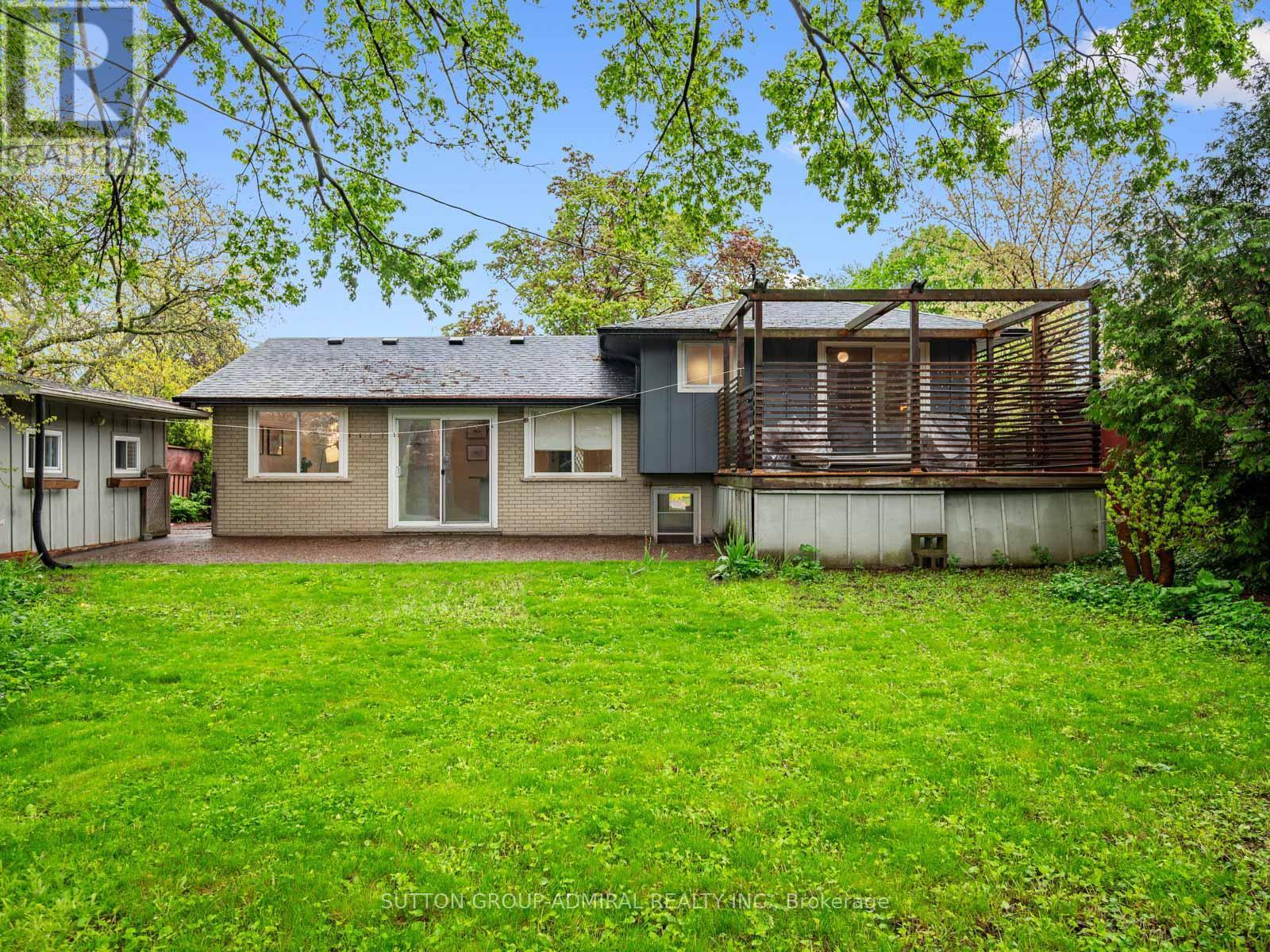 












5509 HIXON AVENUE

,
Burlington (Appleby),




Ontario
L7L3S1

