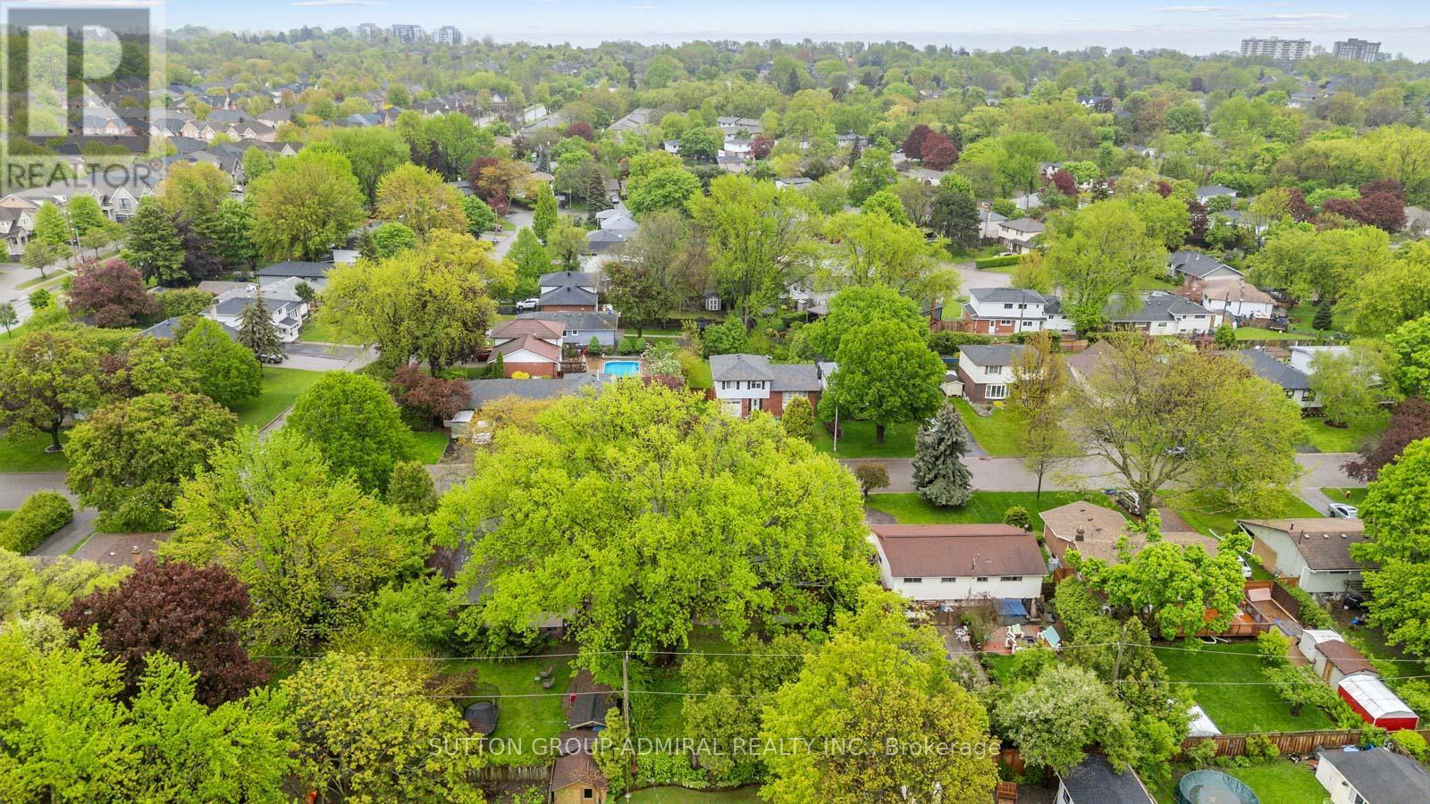 












5509 HIXON AVENUE

,
Burlington (Appleby),




Ontario
L7L3S1

