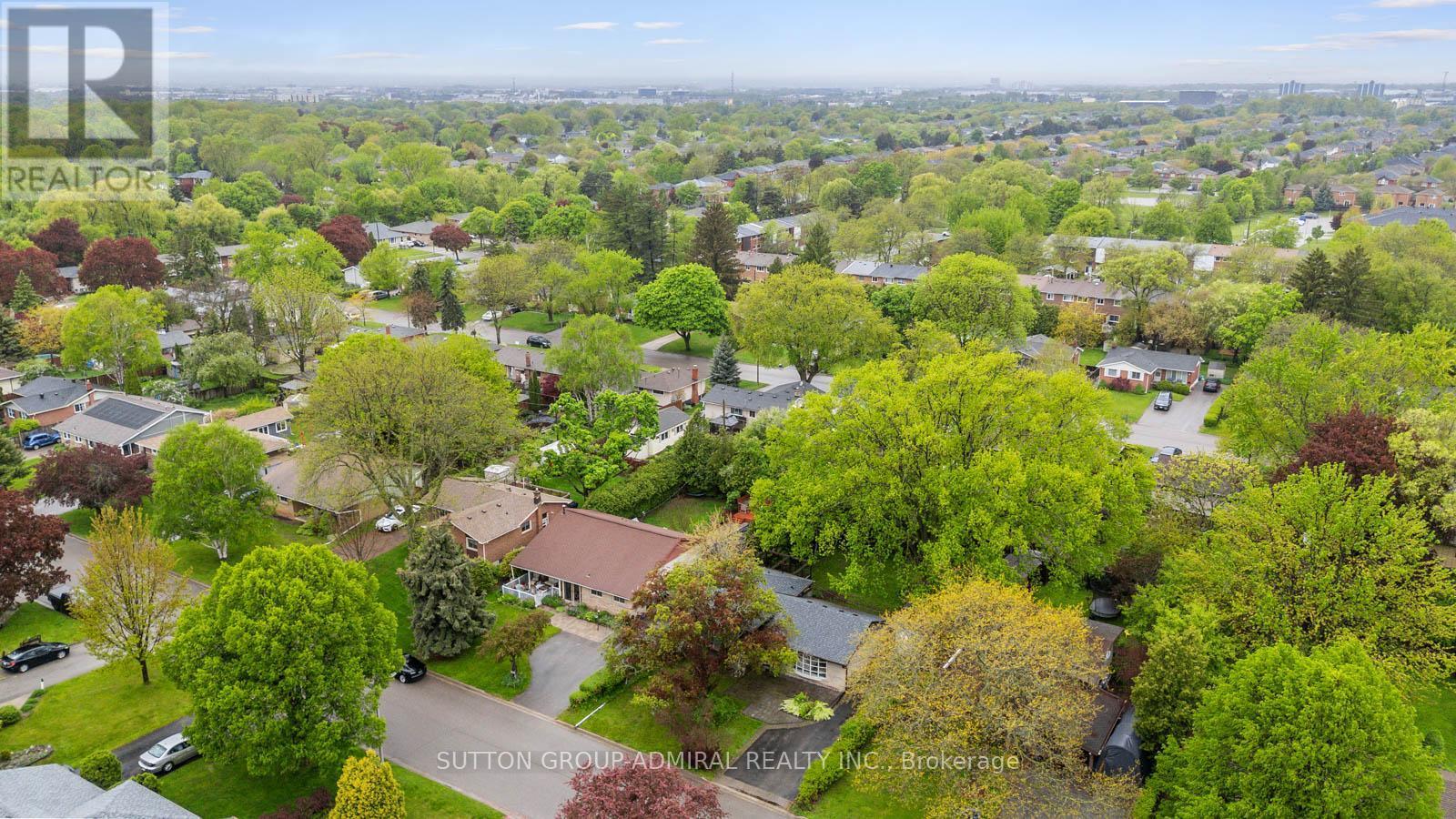 












5509 HIXON AVENUE

,
Burlington (Appleby),




Ontario
L7L3S1


