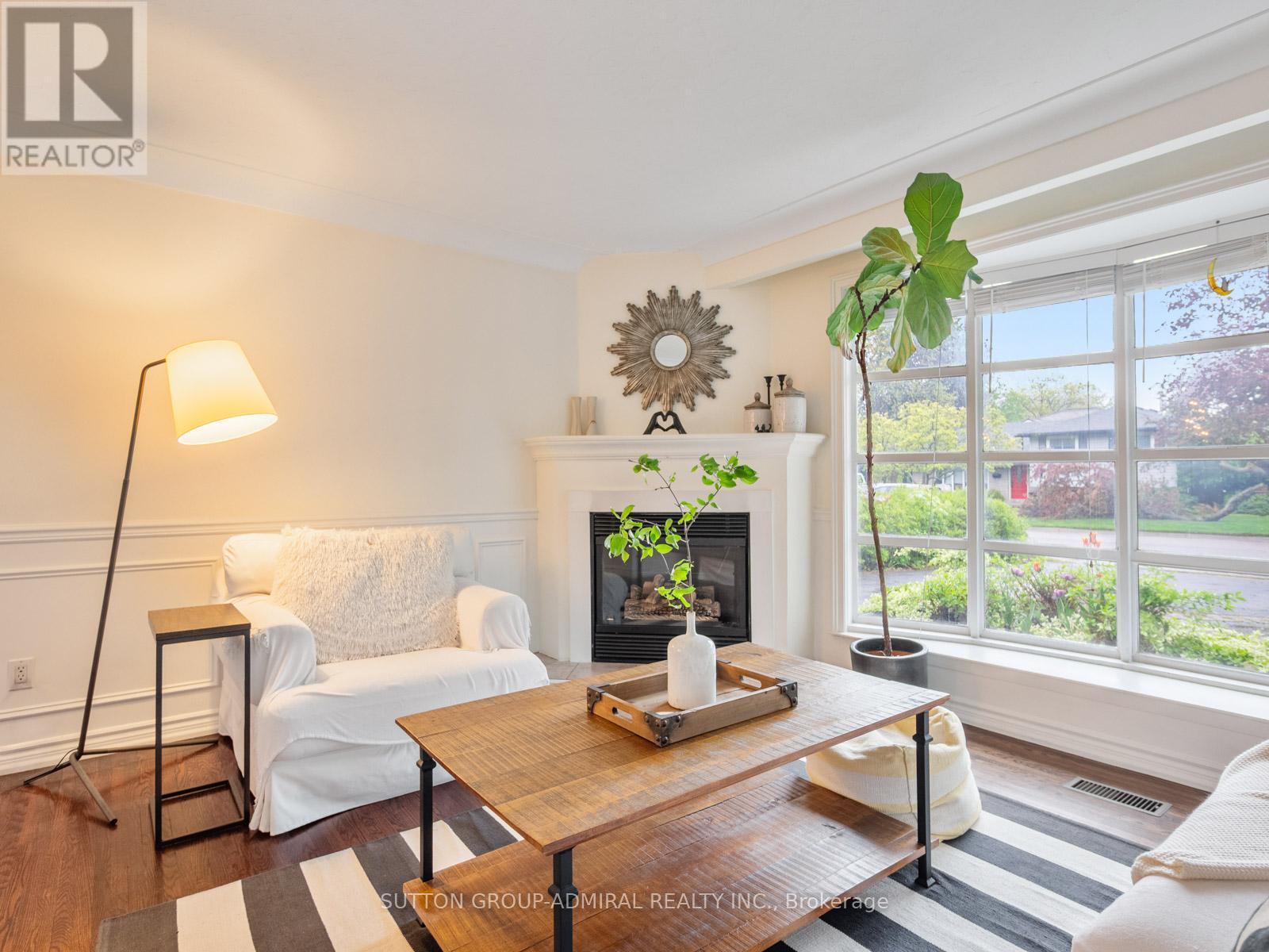 












5509 HIXON AVENUE

,
Burlington (Appleby),




Ontario
L7L3S1

