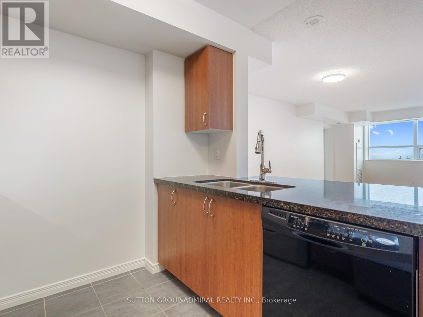 












1715 - 60 HEINTZMAN STREET

,
Toronto (Junction Area),




Ontario
M6P5A1

