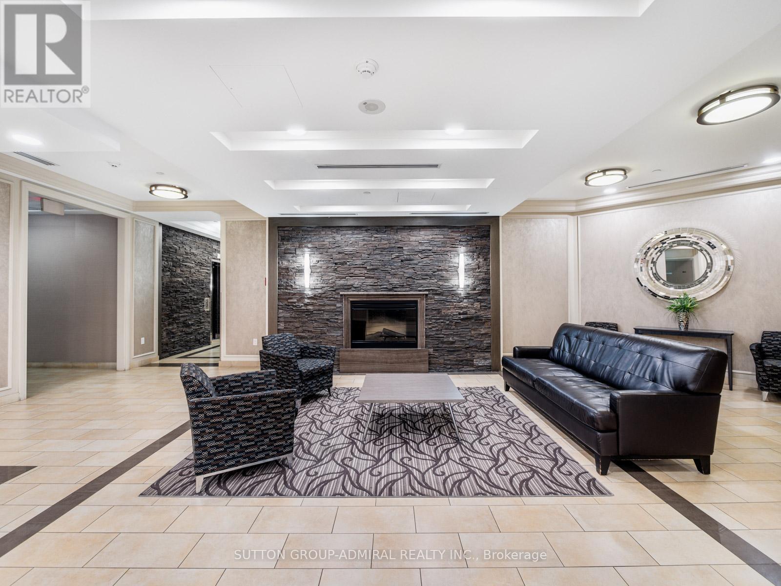 












1715 - 60 HEINTZMAN STREET

,
Toronto (Junction Area),




Ontario
M6P5A1

