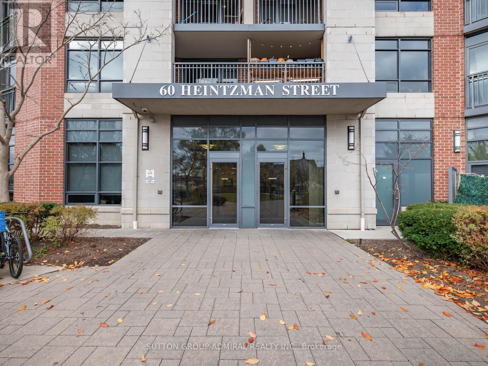 












1715 - 60 HEINTZMAN STREET

,
Toronto (Junction Area),




Ontario
M6P5A1

