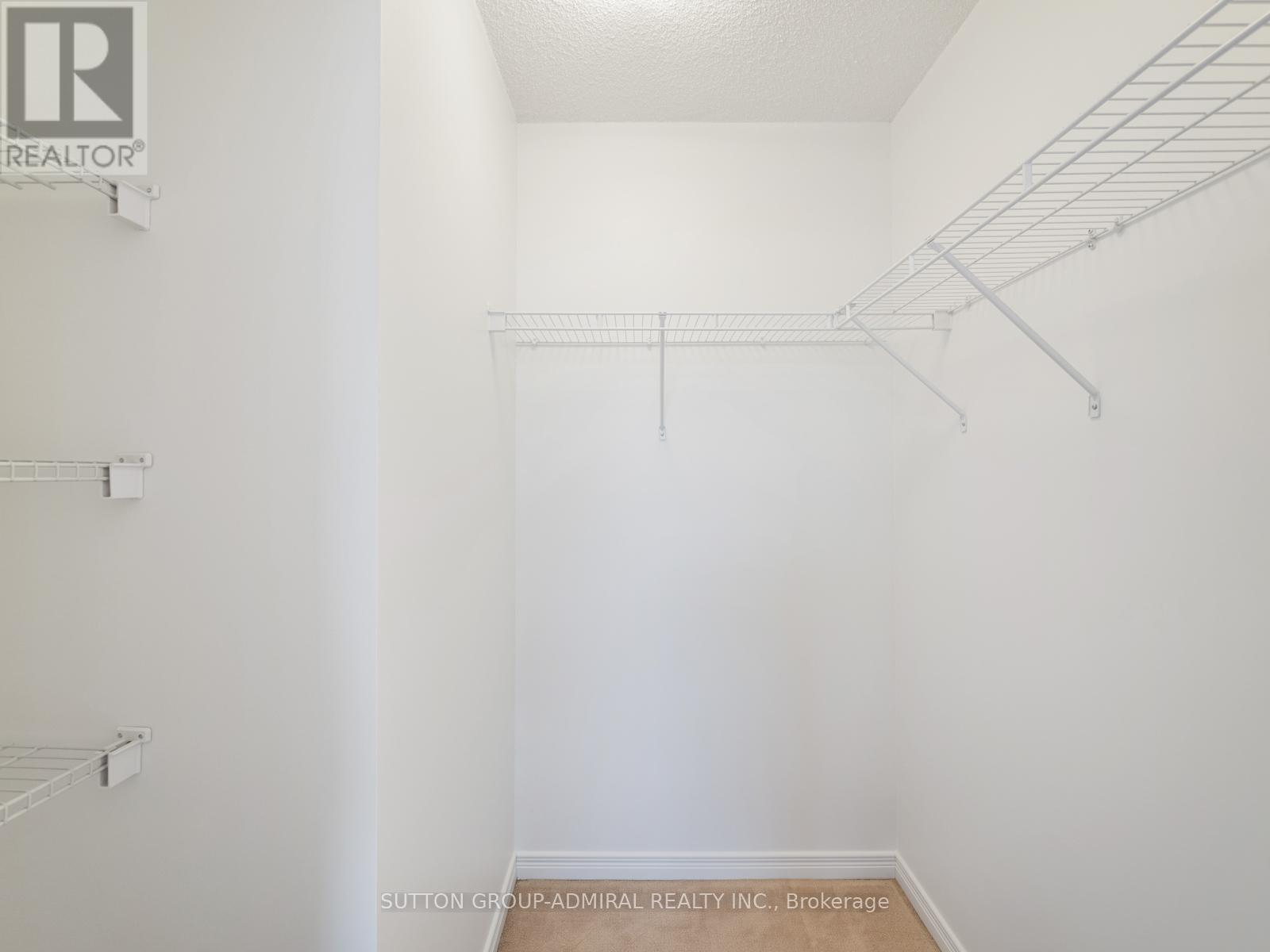 












1715 - 60 HEINTZMAN STREET

,
Toronto (Junction Area),




Ontario
M6P5A1

