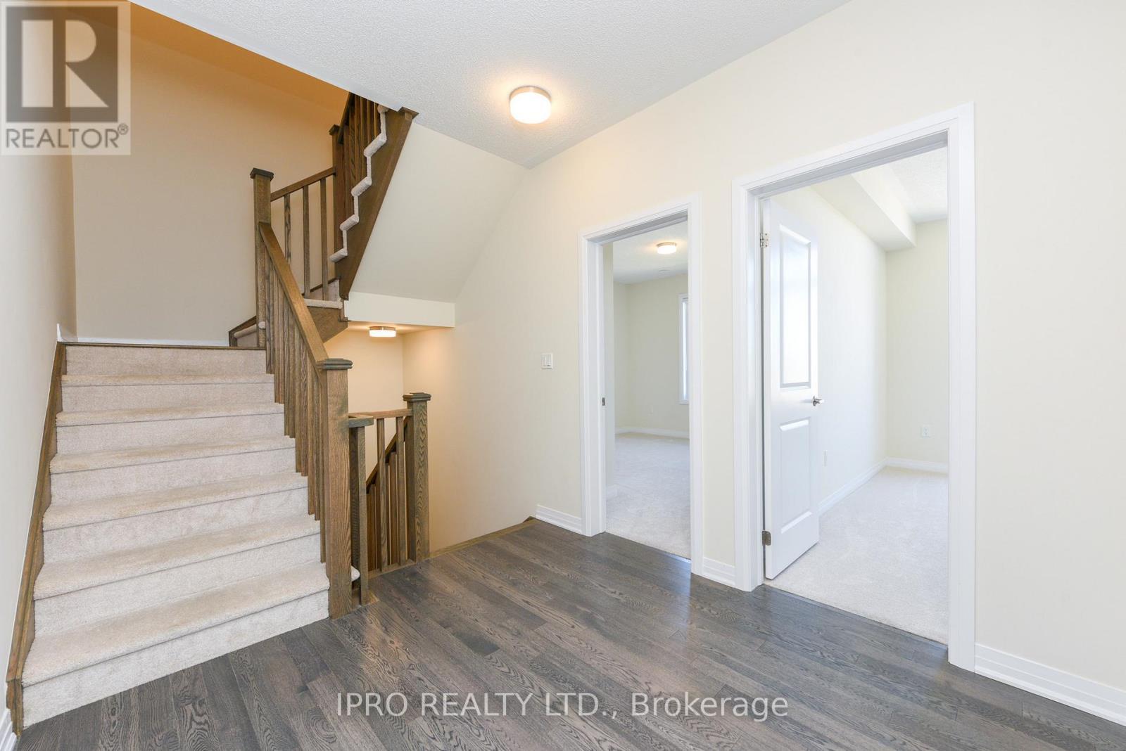 












3523 POST ROAD

,
Oakville (GO Glenorchy),




Ontario
L6H7W5

