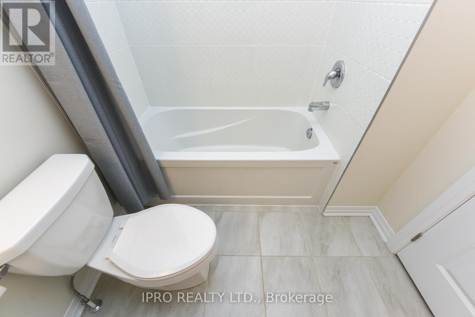 












3523 POST ROAD

,
Oakville (GO Glenorchy),




Ontario
L6H7W5

