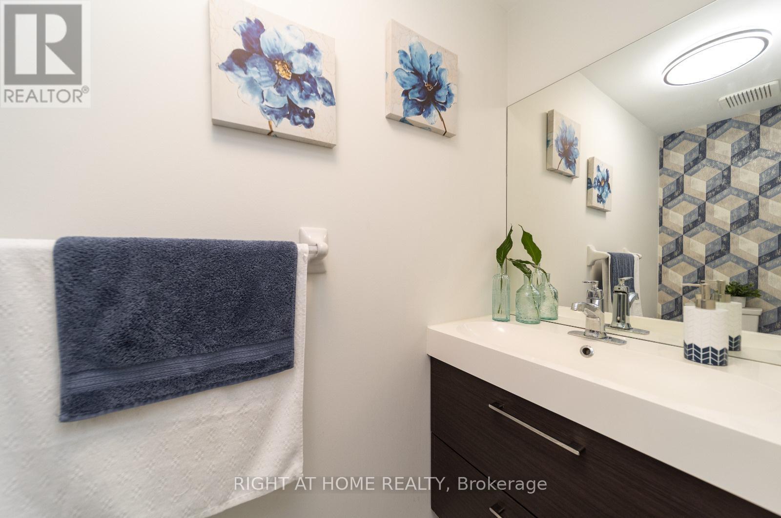 












133 - 1292 SHERWOOD MILLS BOULEVARD

,
Mississauga (East Credit),




Ontario
L5V2G8

