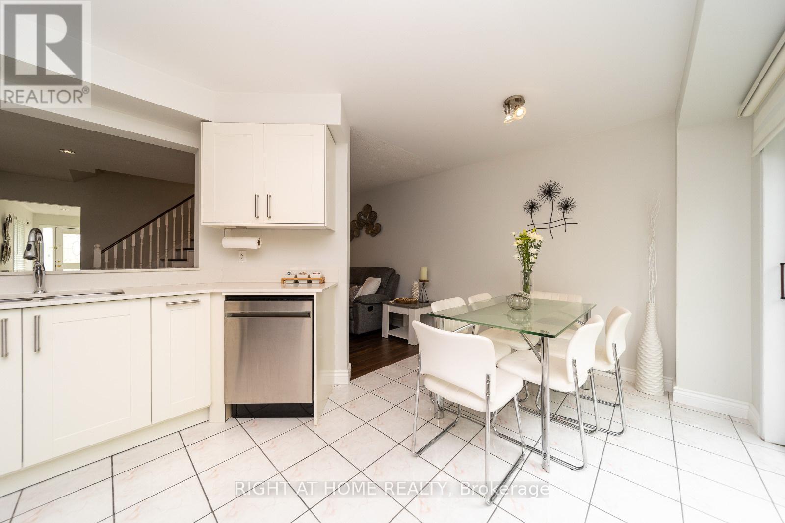 












133 - 1292 SHERWOOD MILLS BOULEVARD

,
Mississauga (East Credit),




Ontario
L5V2G8

