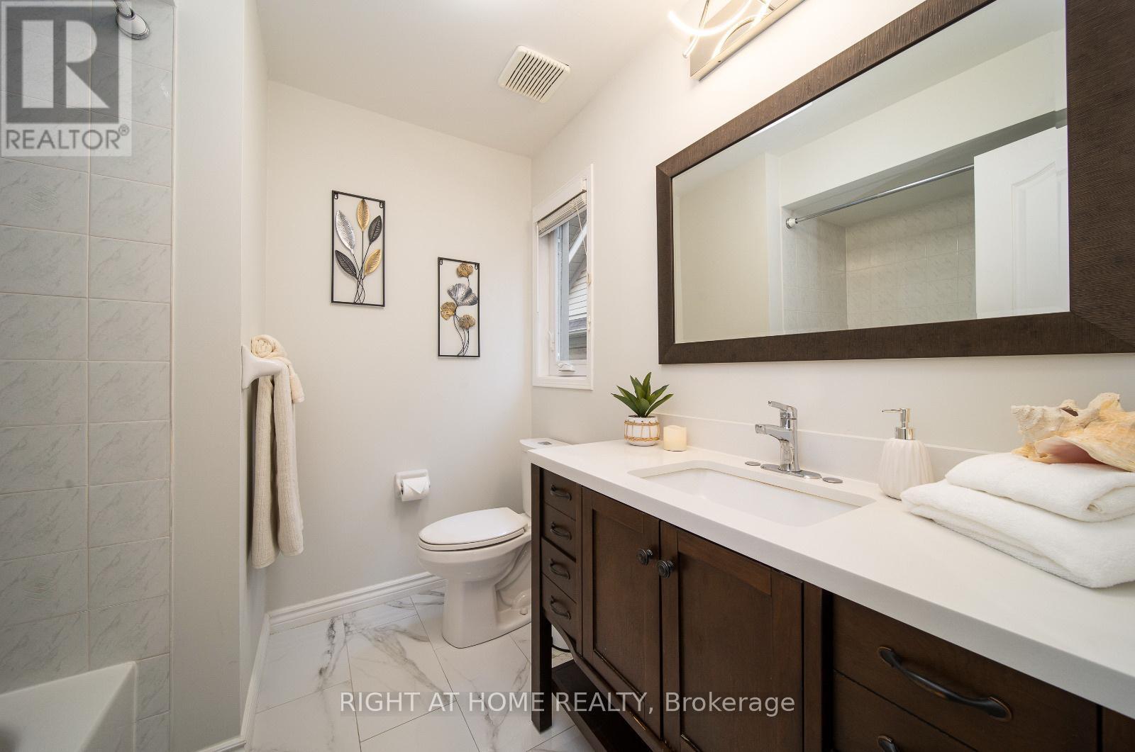 












133 - 1292 SHERWOOD MILLS BOULEVARD

,
Mississauga (East Credit),




Ontario
L5V2G8

