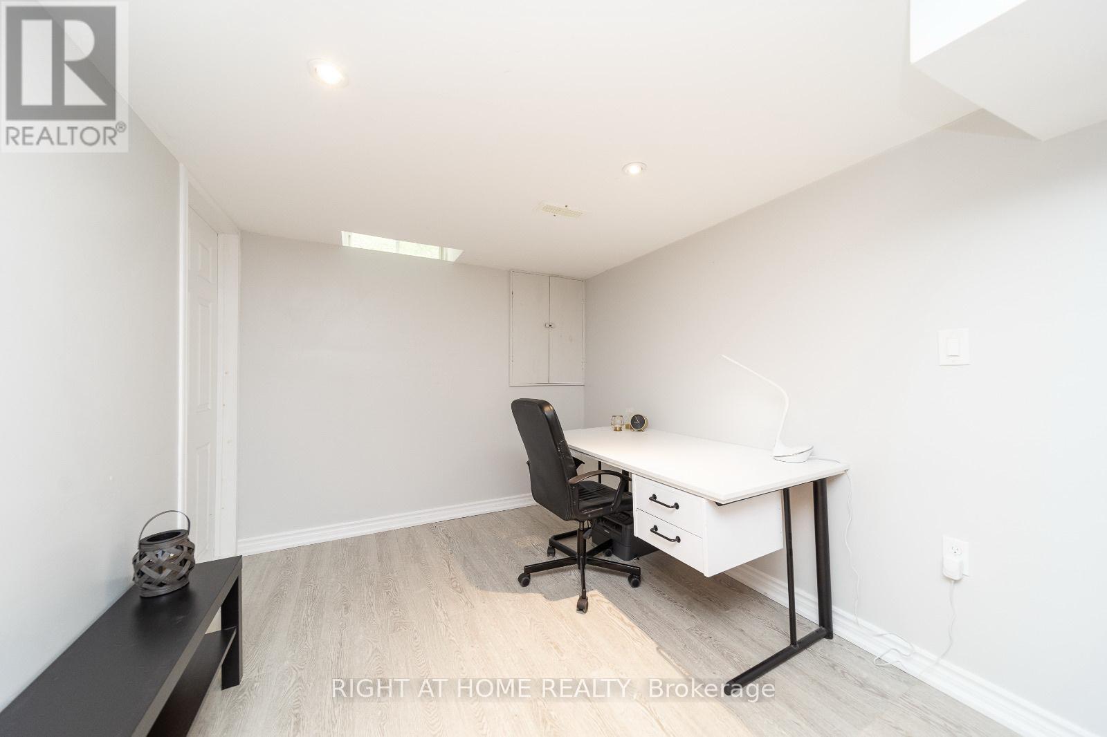 












133 - 1292 SHERWOOD MILLS BOULEVARD

,
Mississauga (East Credit),




Ontario
L5V2G8

