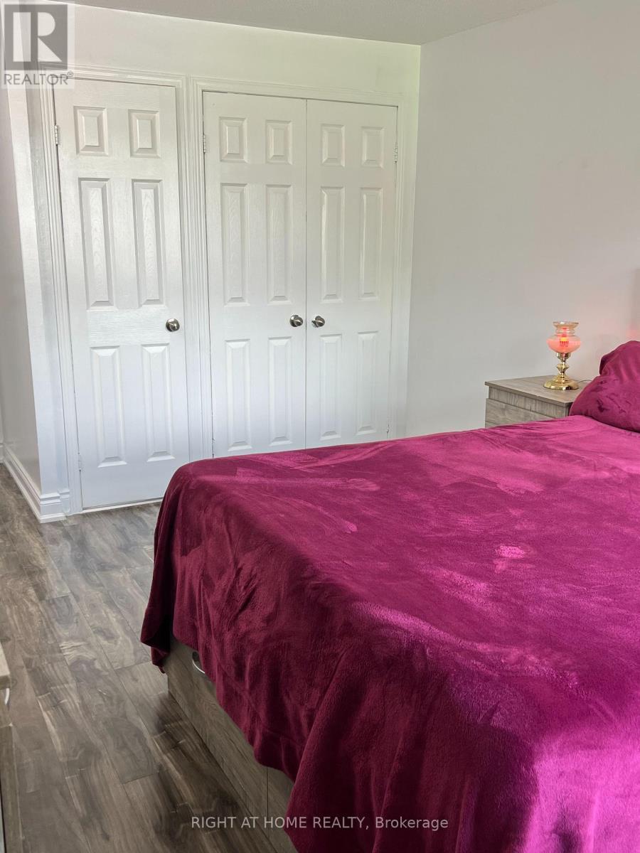 












141 - 3040 CONSTITUTION BOULEVARD

,
Mississauga (Applewood),




Ontario
L4Y3X7

