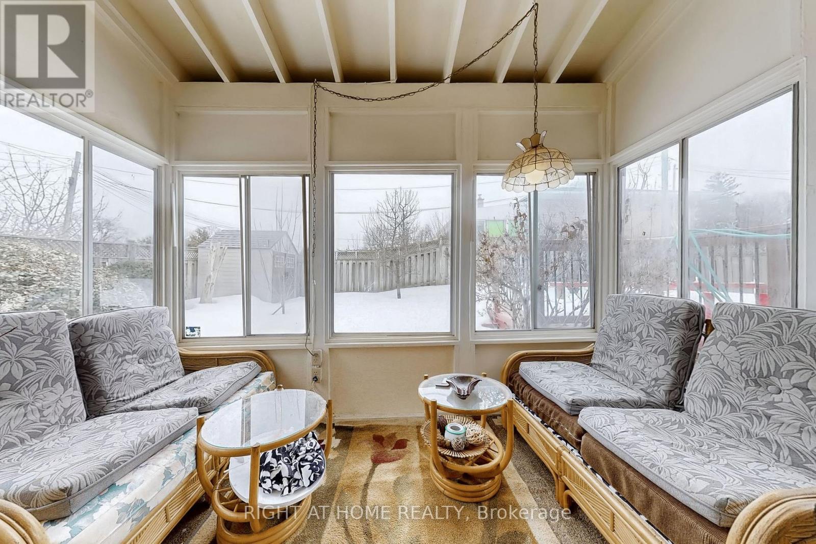 












35 WESTHUMBER BOULEVARD

,
Toronto (West Humber-Clairville),




Ontario
M9W3M5

