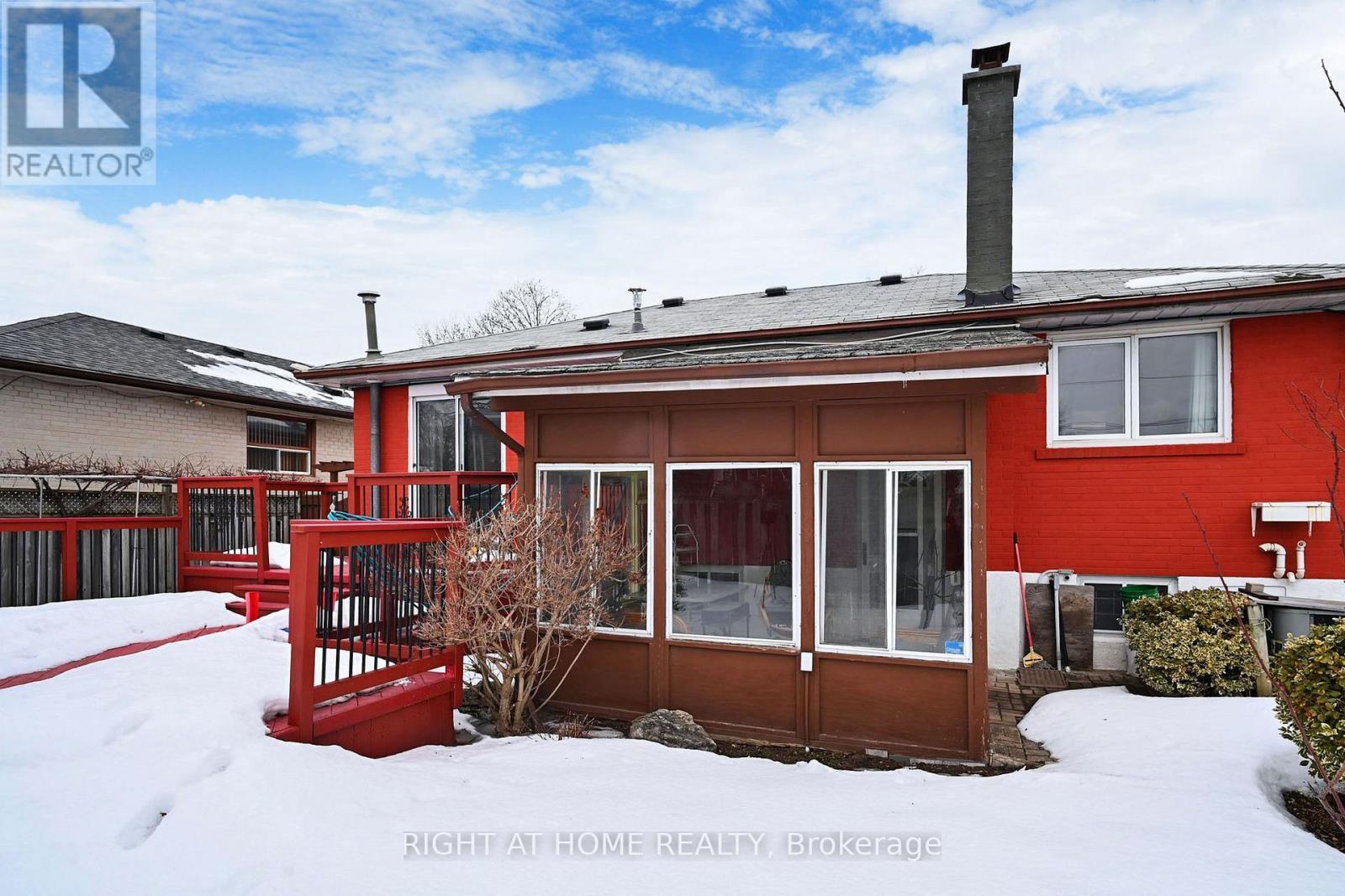 












35 WESTHUMBER BOULEVARD

,
Toronto (West Humber-Clairville),




Ontario
M9W3M5

