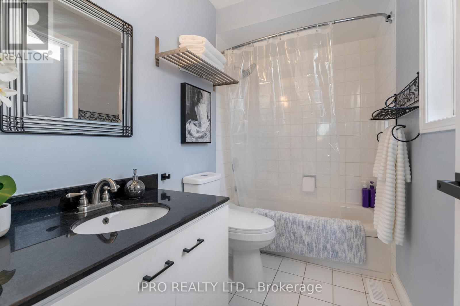 












6070 PRAIRIE CIRCLE

,
Mississauga (Lisgar),




Ontario
L5N5Z5

