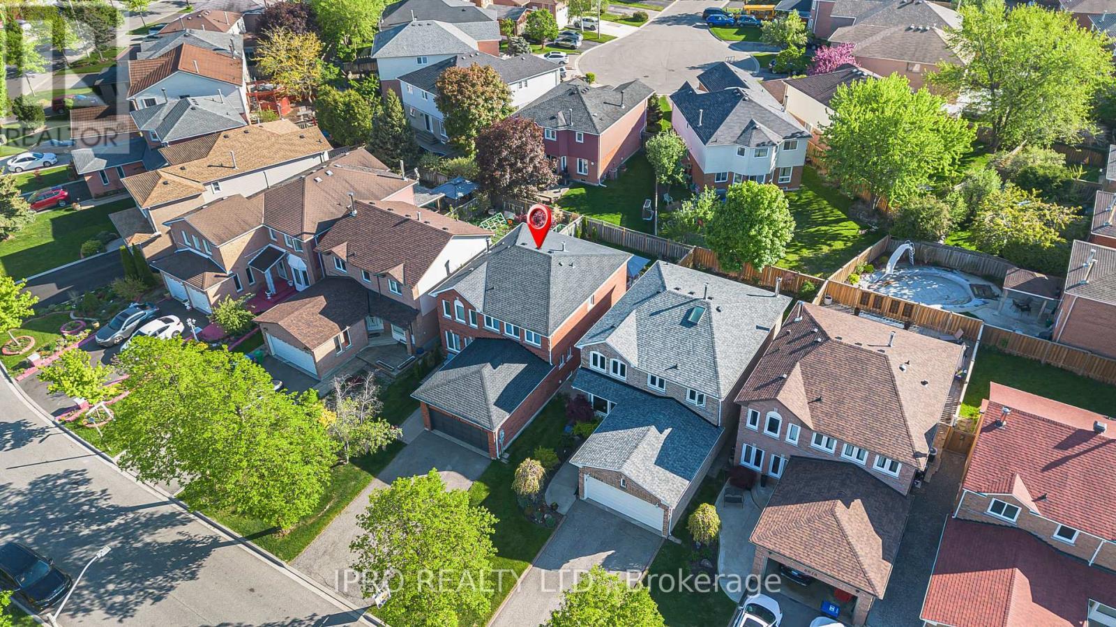 












6070 PRAIRIE CIRCLE

,
Mississauga (Lisgar),




Ontario
L5N5Z5

