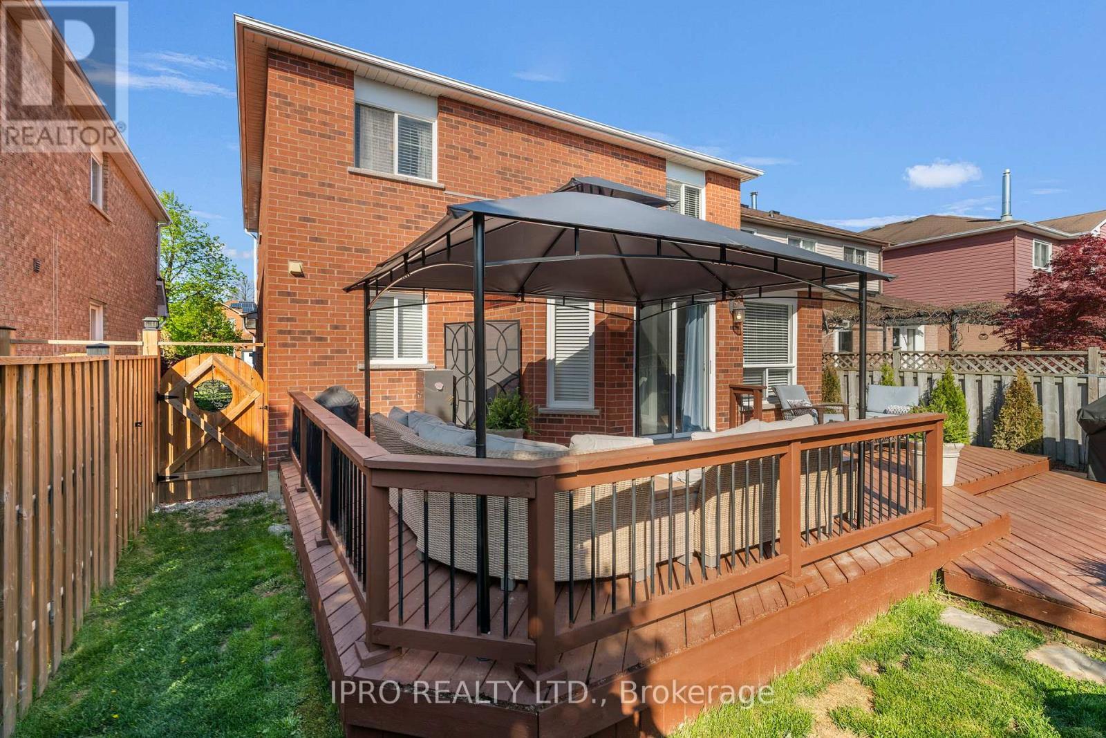 












6070 PRAIRIE CIRCLE

,
Mississauga (Lisgar),




Ontario
L5N5Z5

