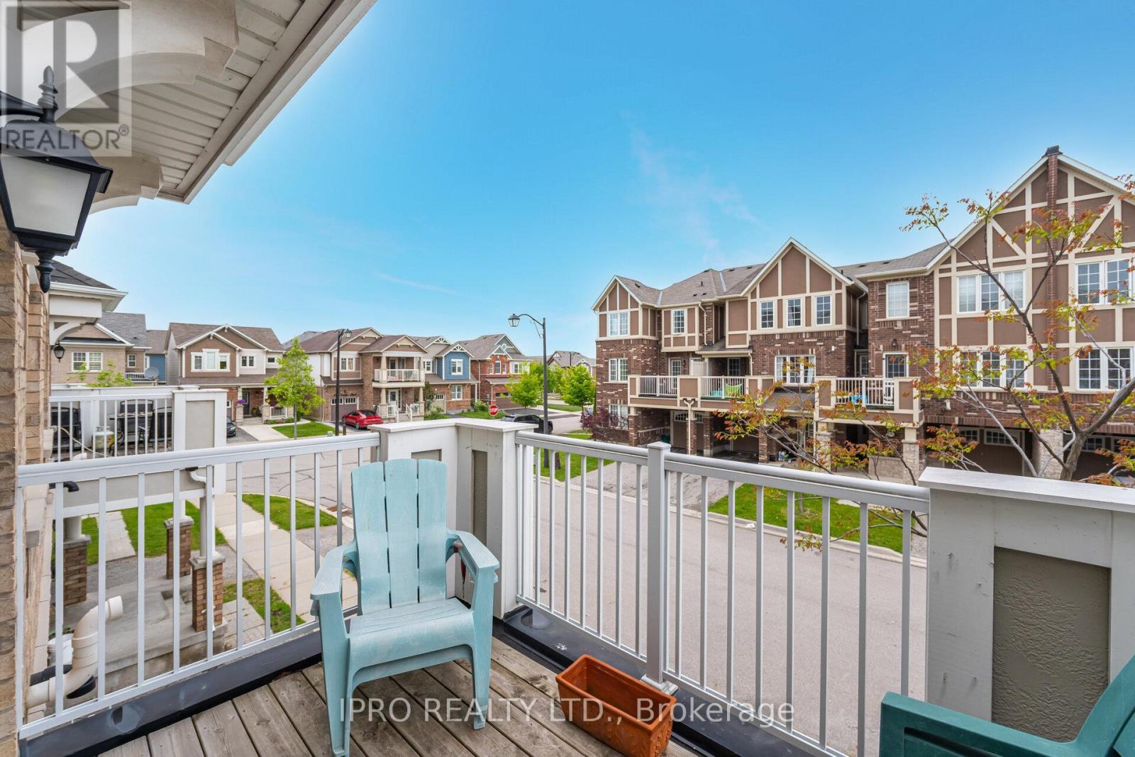 












1543 HUSBAND PLACE

,
Milton (CL Clarke),




Ontario
L9T8X9

