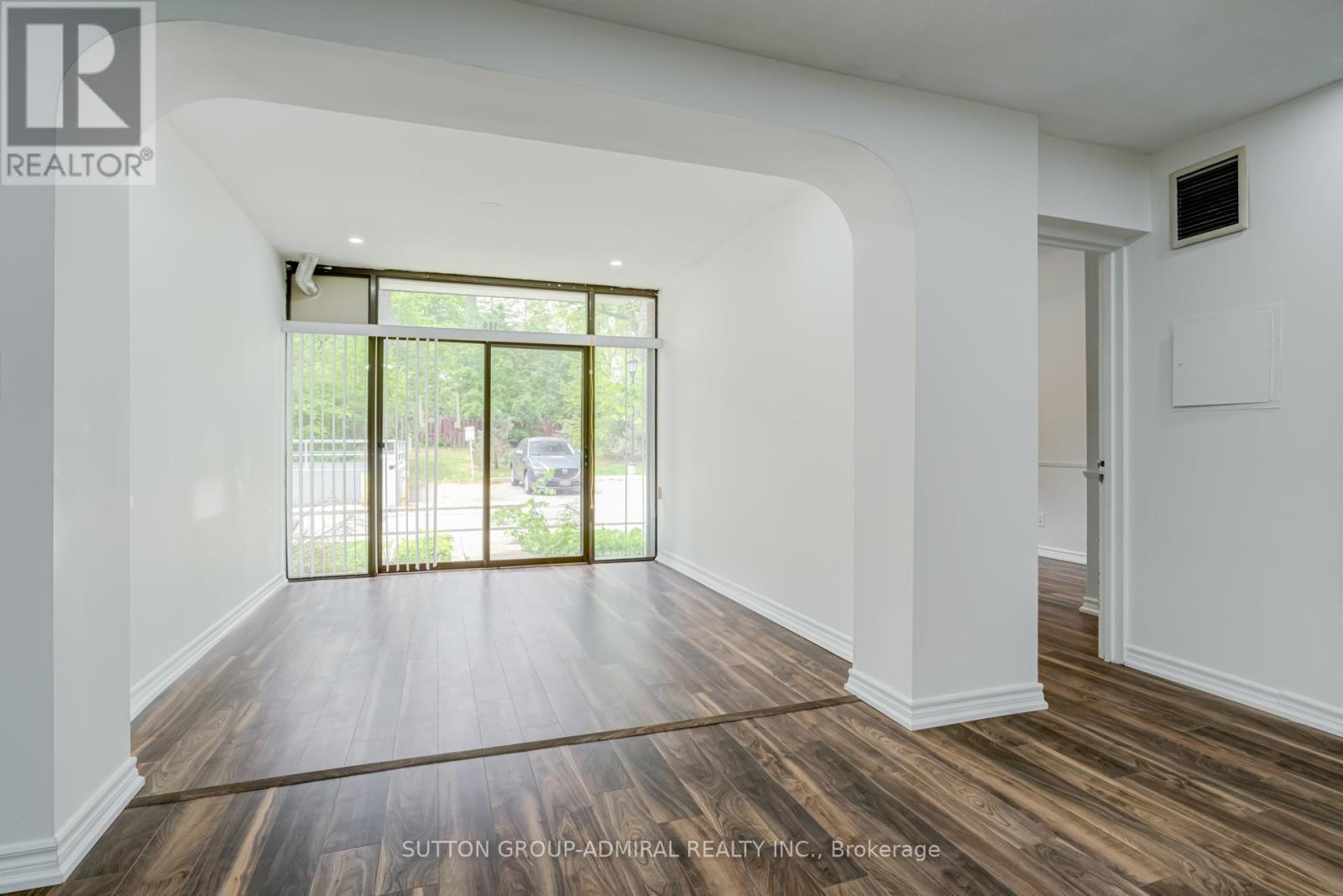 












149 - 3025 THE CREDIT WOODLANDS

,
Mississauga (Erindale),




Ontario
L5C2V3

