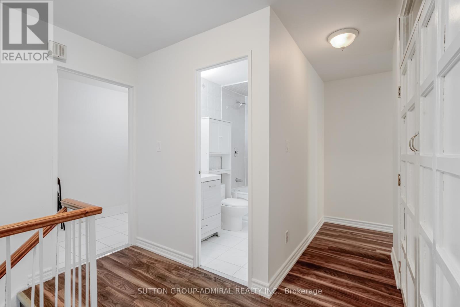 












149 - 3025 THE CREDIT WOODLANDS

,
Mississauga (Erindale),




Ontario
L5C2V3

