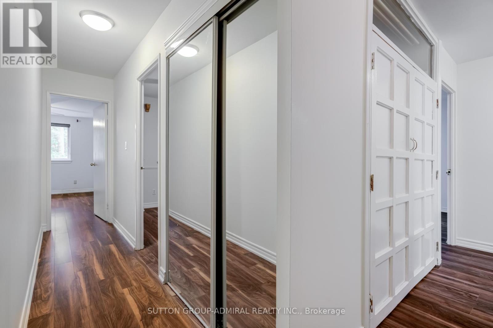 












149 - 3025 THE CREDIT WOODLANDS

,
Mississauga (Erindale),




Ontario
L5C2V3

