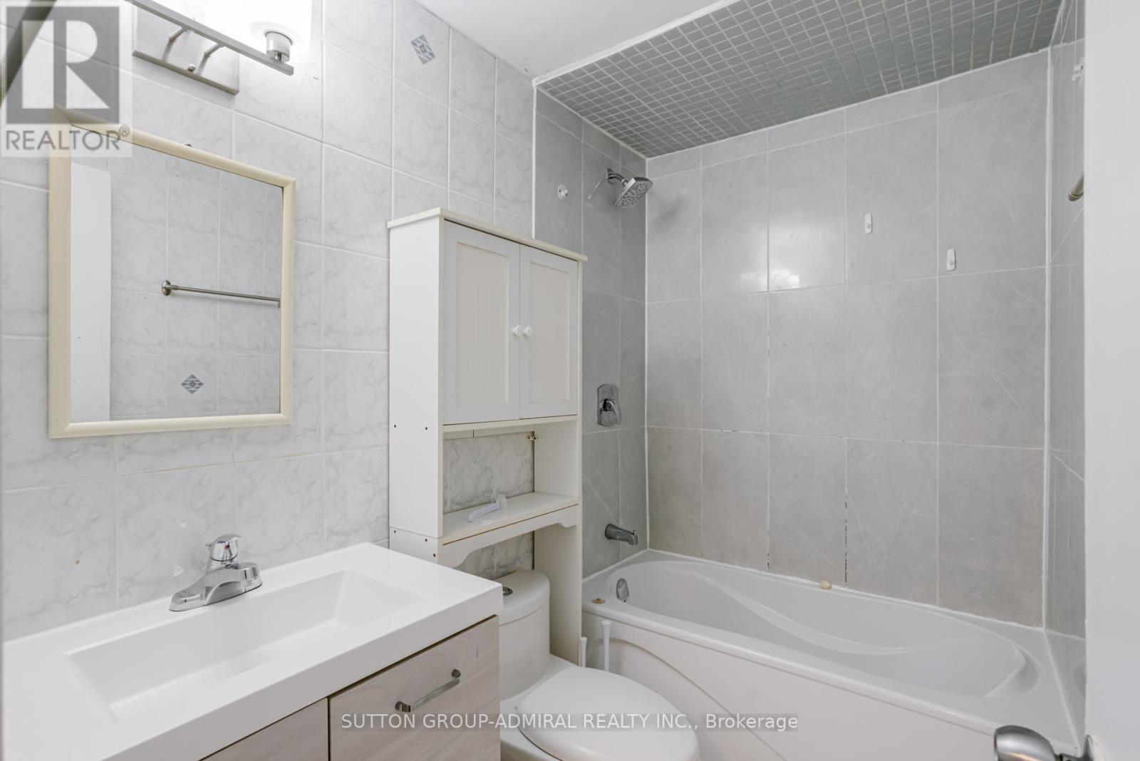 












149 - 3025 THE CREDIT WOODLANDS

,
Mississauga (Erindale),




Ontario
L5C2V3

