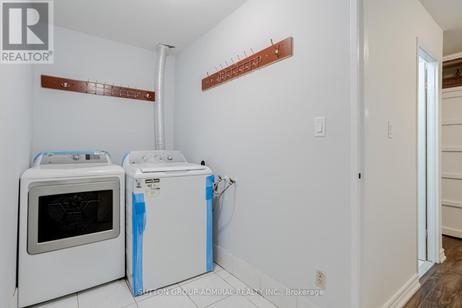 












149 - 3025 THE CREDIT WOODLANDS

,
Mississauga (Erindale),




Ontario
L5C2V3


