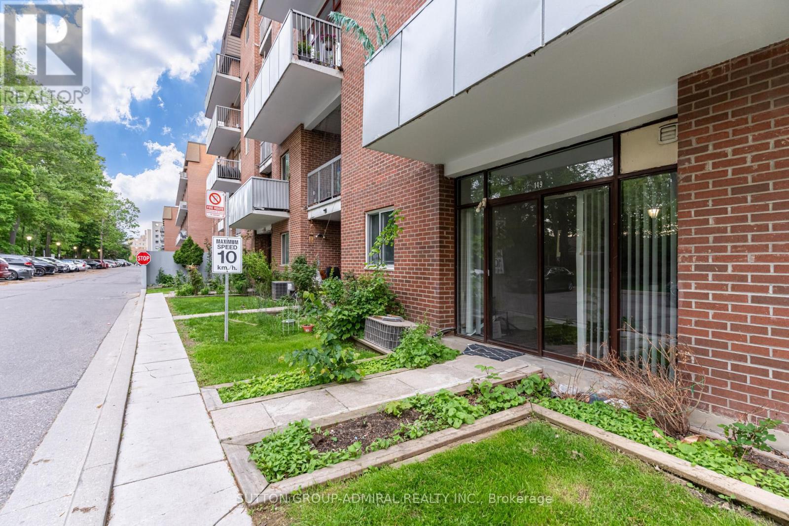 












149 - 3025 THE CREDIT WOODLANDS

,
Mississauga (Erindale),




Ontario
L5C2V3

