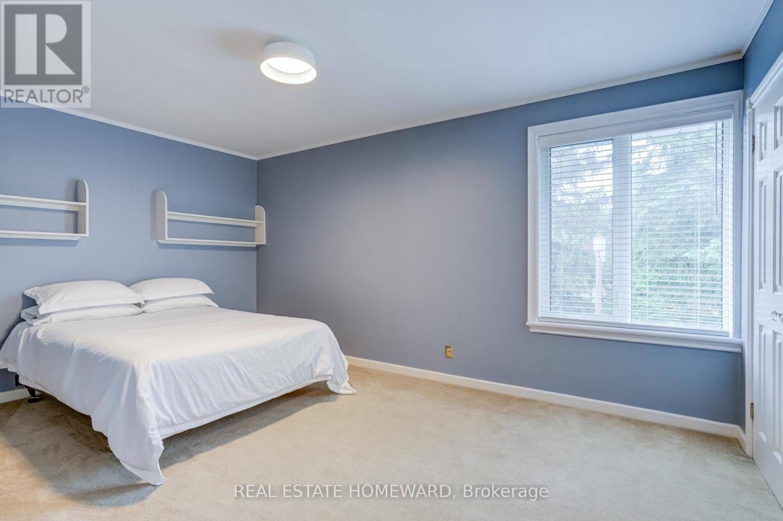 












60 RAVENSBOURNE CRESCENT

,
Toronto (Princess-Rosethorn),




Ontario
M9A2A8

