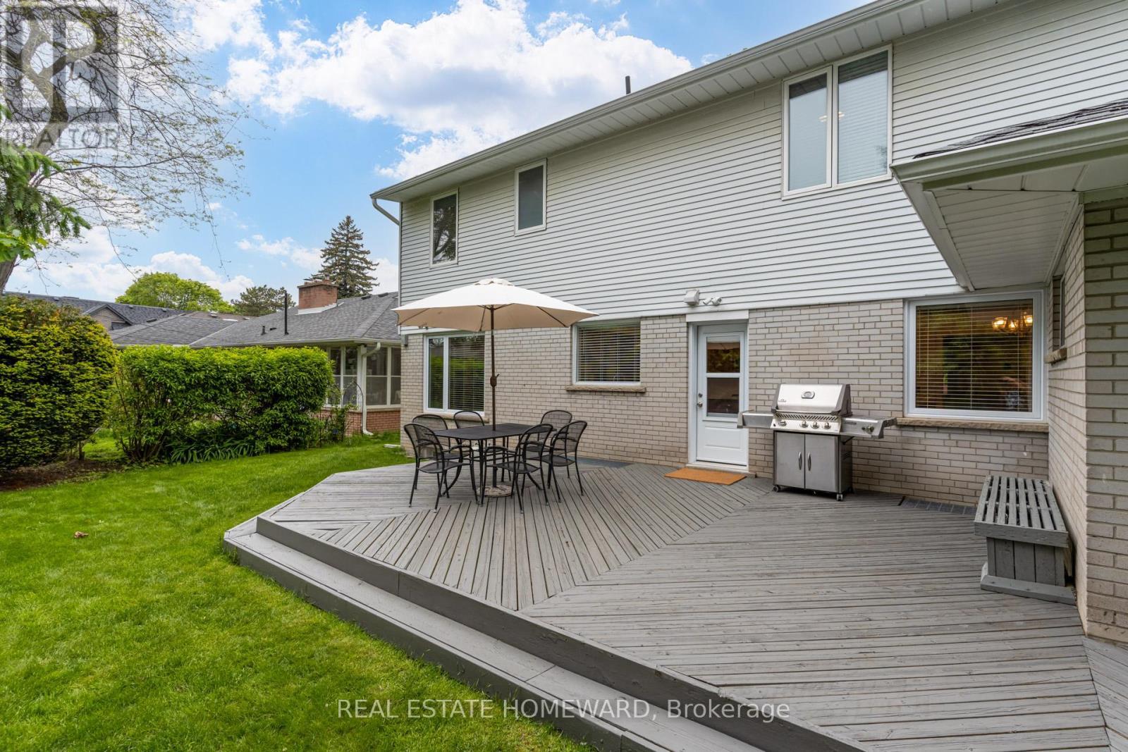 












60 RAVENSBOURNE CRESCENT

,
Toronto (Princess-Rosethorn),




Ontario
M9A2A8


