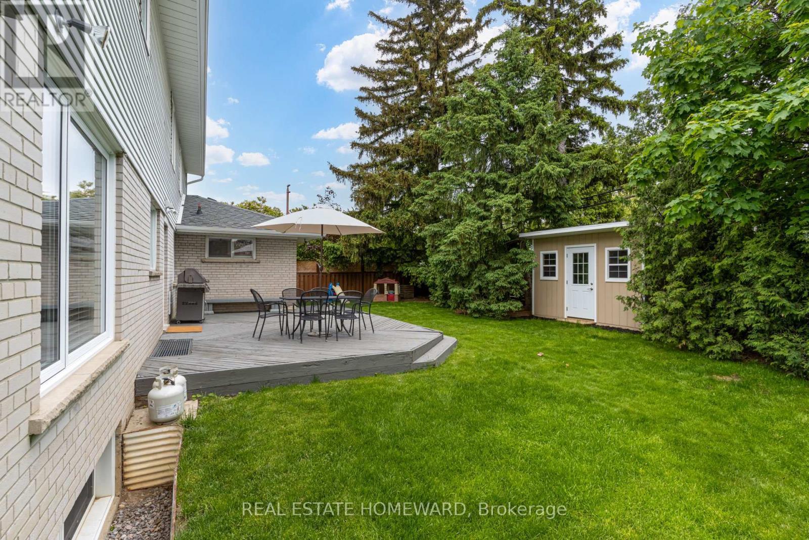 












60 RAVENSBOURNE CRESCENT

,
Toronto (Princess-Rosethorn),




Ontario
M9A2A8

