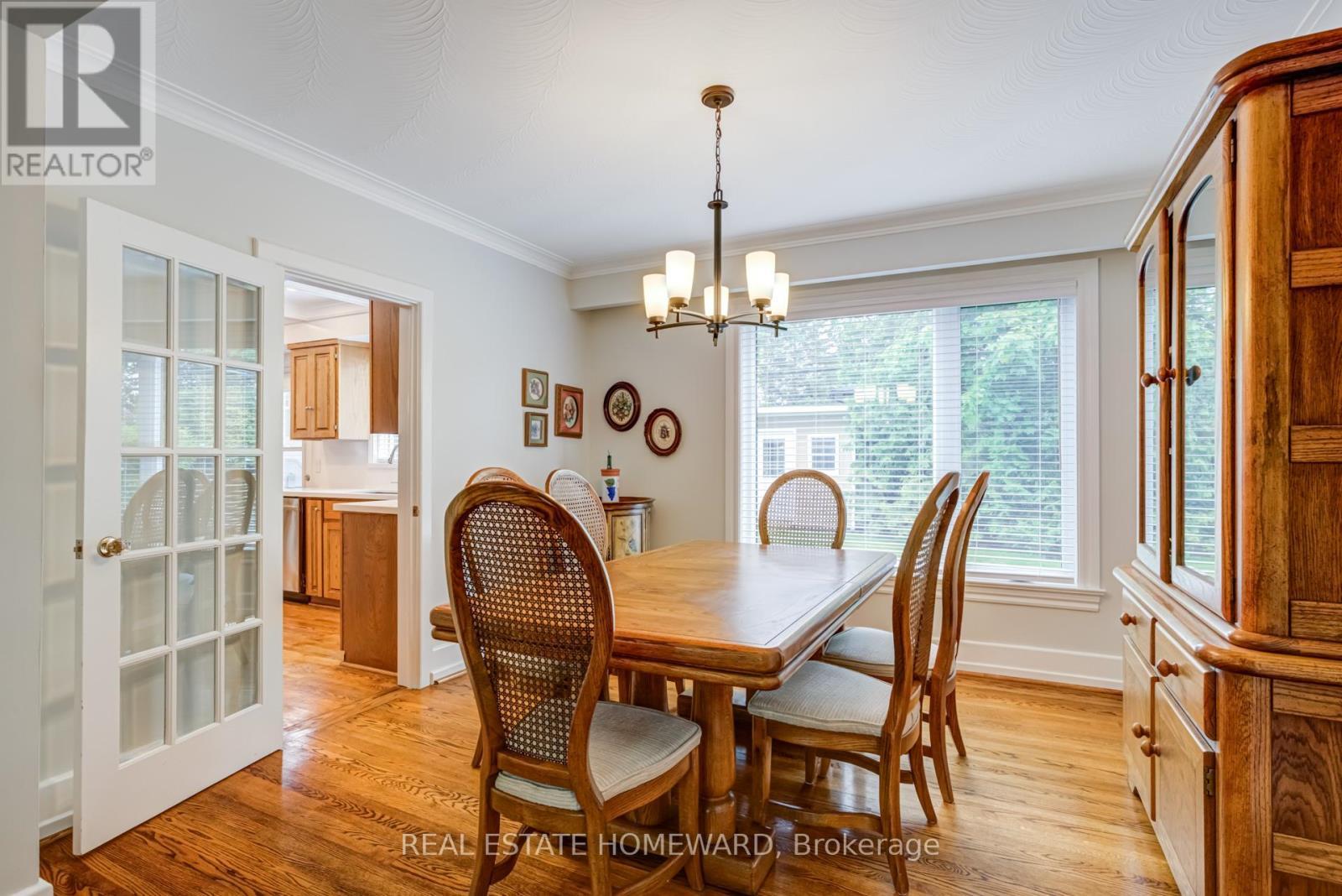 












60 RAVENSBOURNE CRESCENT

,
Toronto (Princess-Rosethorn),




Ontario
M9A2A8

