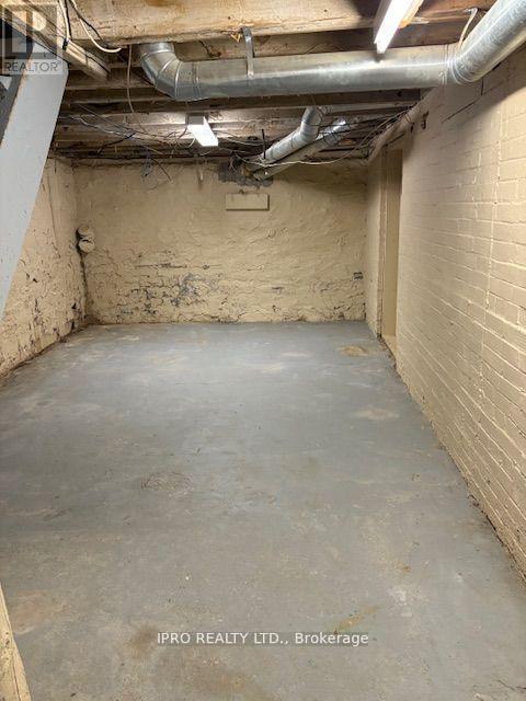 












56 JOHN STREET

,
Brampton (Downtown Brampton),




Ontario
L6W1Z3

