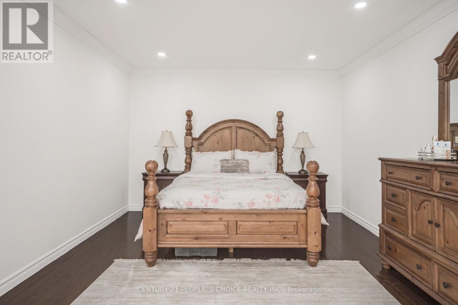 












18 BLACKWELL PLACE

,
Brampton (Fletcher's Creek South),




Ontario
L6W4M2

