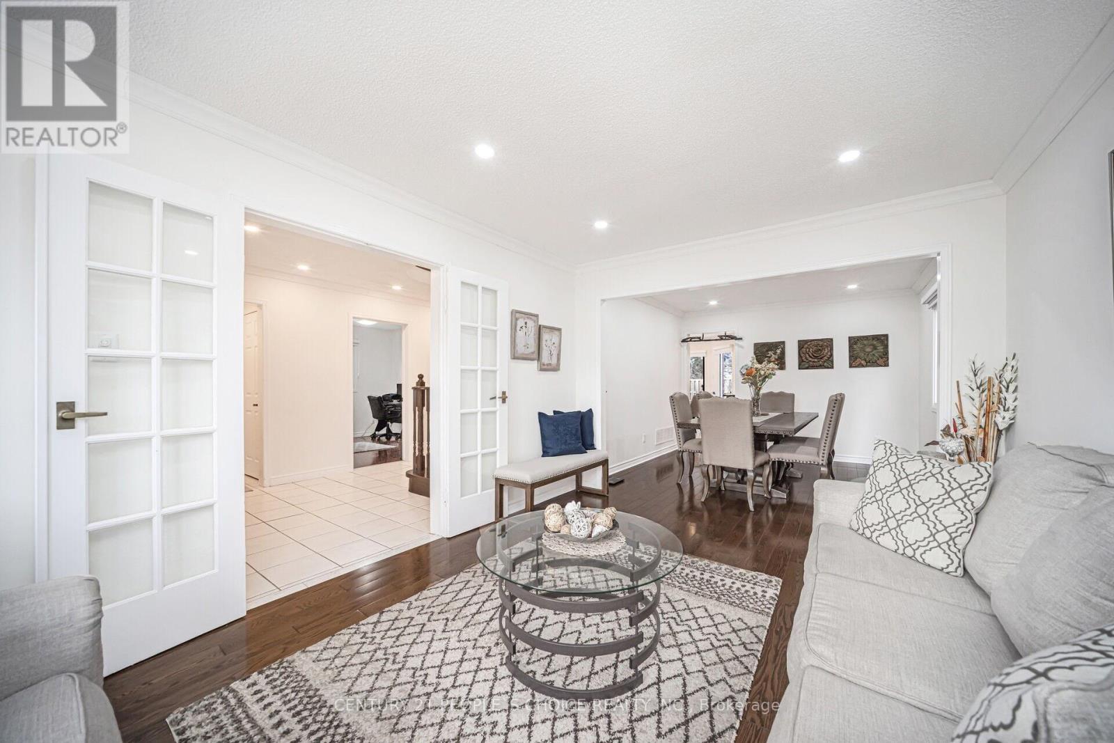 












18 BLACKWELL PLACE

,
Brampton (Fletcher's Creek South),




Ontario
L6W4M2

