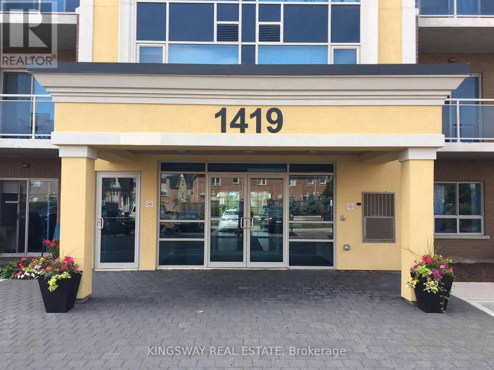 












608 - 1419 COSTIGAN ROAD

,
Milton (CL Clarke),




Ontario
L9T0Y7

