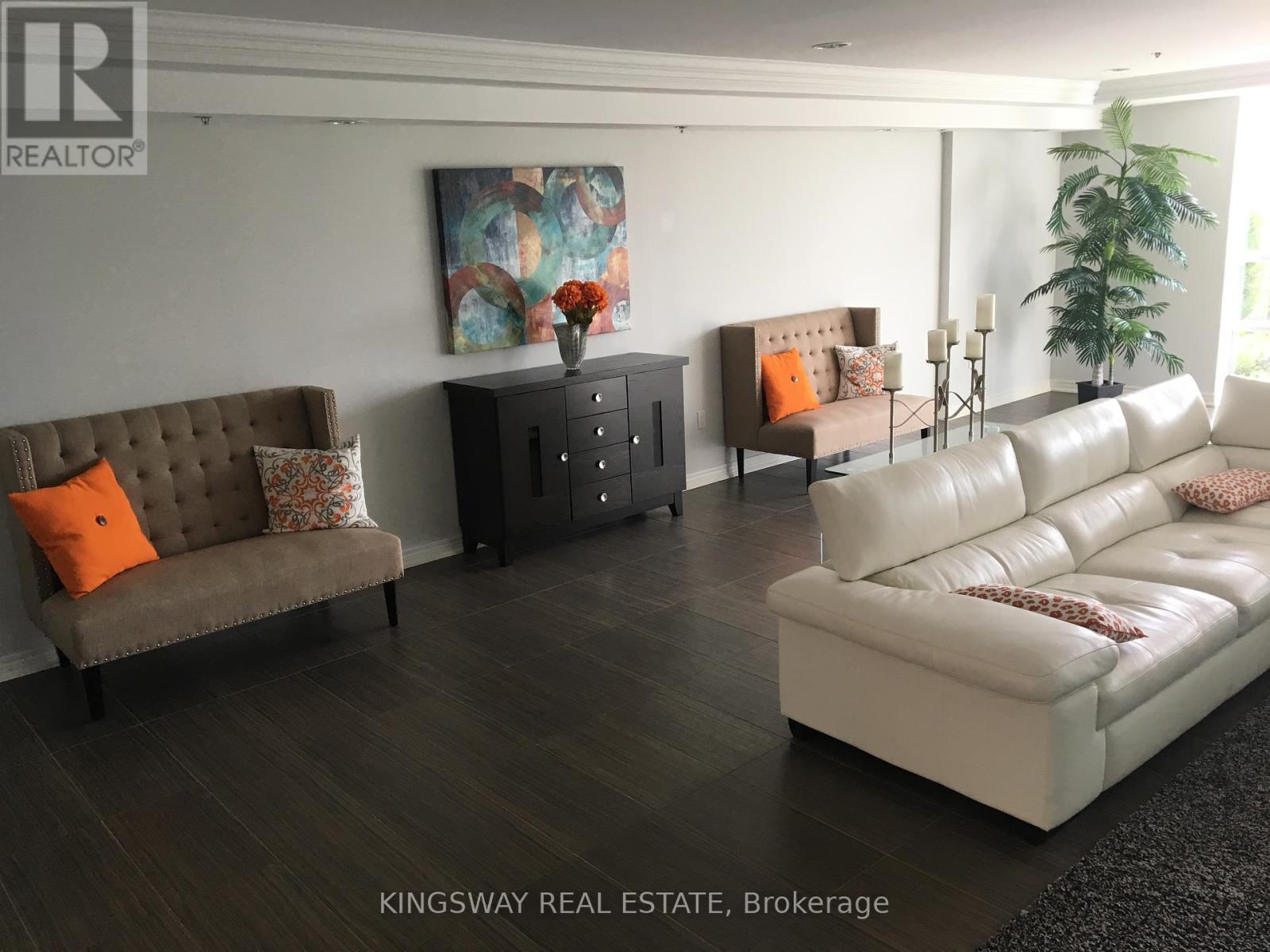 












608 - 1419 COSTIGAN ROAD

,
Milton (CL Clarke),




Ontario
L9T0Y7

