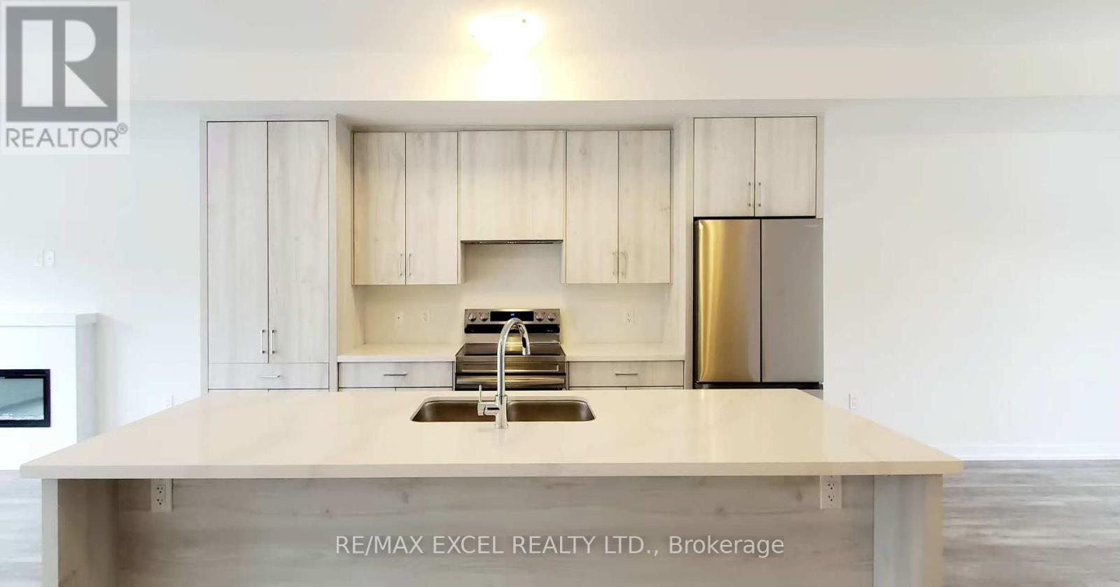 












1359 KOBZAR DRIVE

,
Oakville (NW Northwest),




Ontario
L6M5P3

