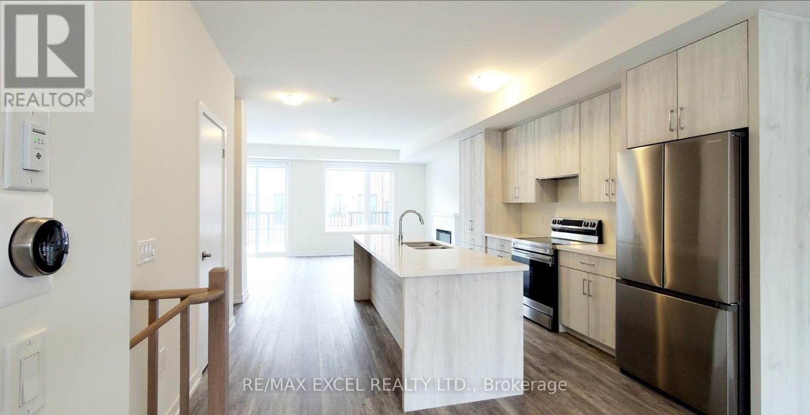 












1359 KOBZAR DRIVE

,
Oakville (NW Northwest),




Ontario
L6M5P3

