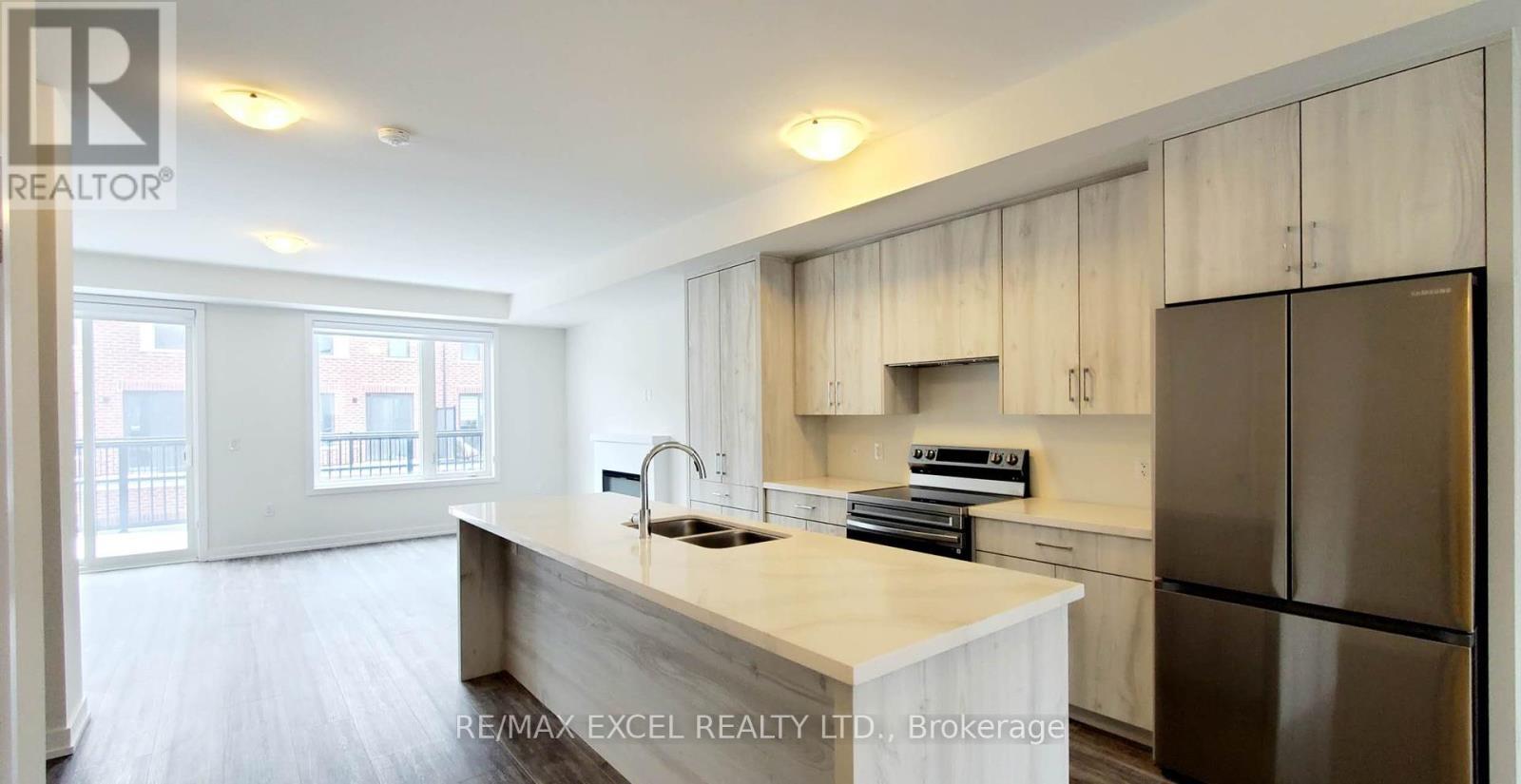 












1359 KOBZAR DRIVE

,
Oakville (NW Northwest),




Ontario
L6M5P3


