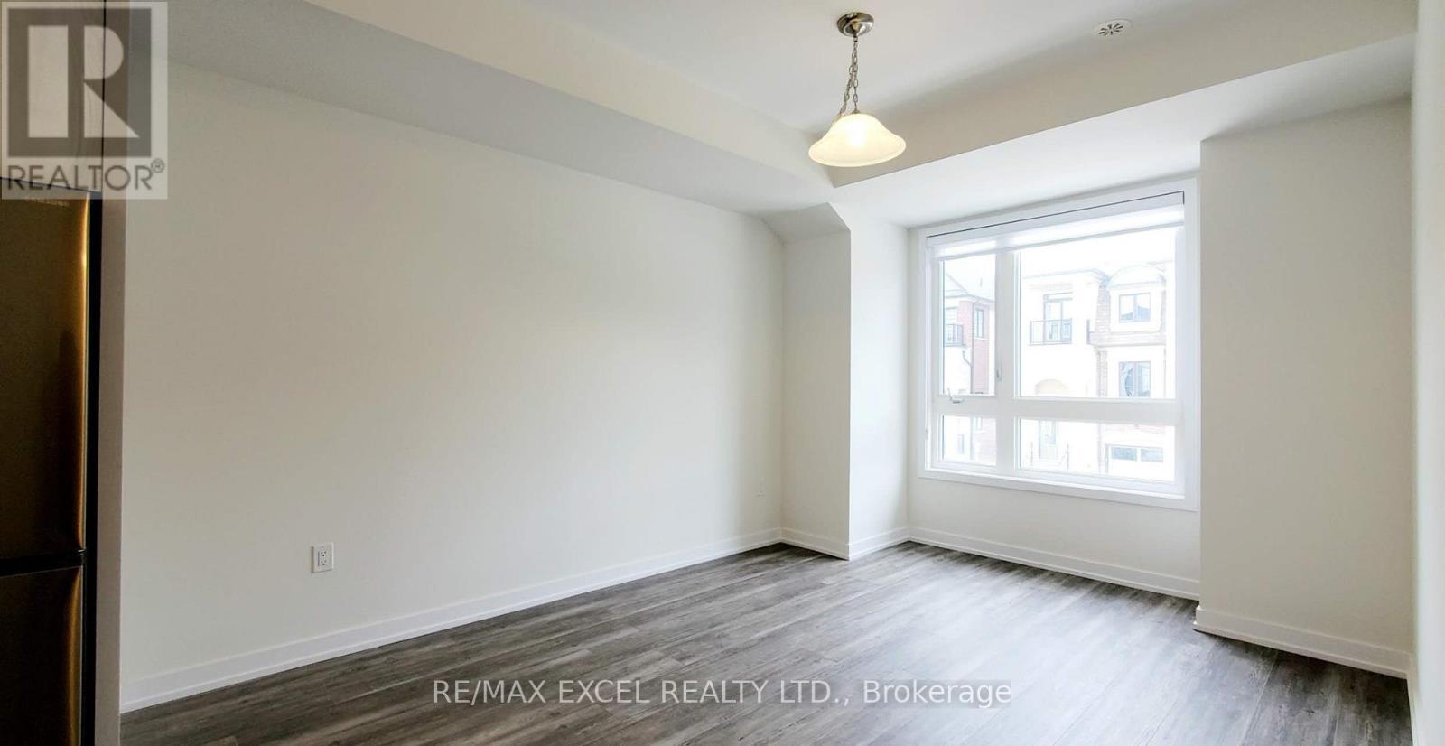 












1359 KOBZAR DRIVE

,
Oakville (NW Northwest),




Ontario
L6M5P3

