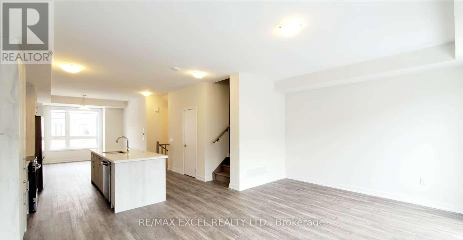 












1359 KOBZAR DRIVE

,
Oakville (NW Northwest),




Ontario
L6M5P3

