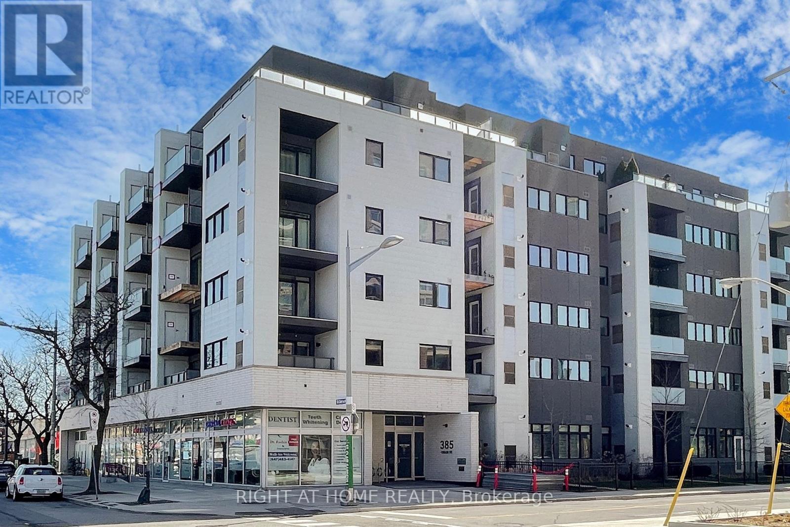 












202 - 385 OSLER STREET

,
Toronto (Weston-Pellam Park),




Ontario
M6N2Z4

