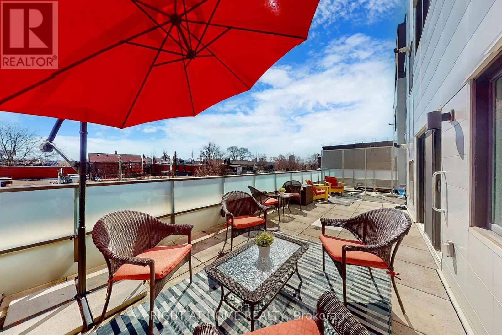 












202 - 385 OSLER STREET

,
Toronto (Weston-Pellam Park),




Ontario
M6N2Z4

