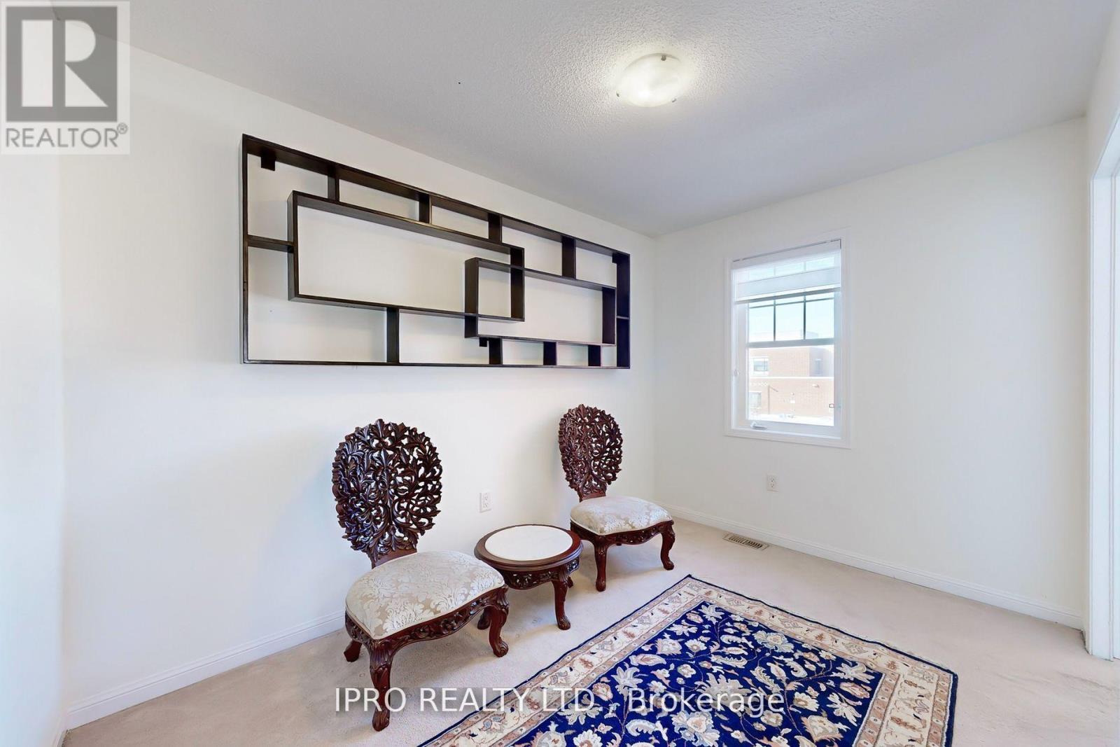 












730 BOLINGBROKE DRIVE

,
Milton (CO Coates),




Ontario
L9T6Z3


