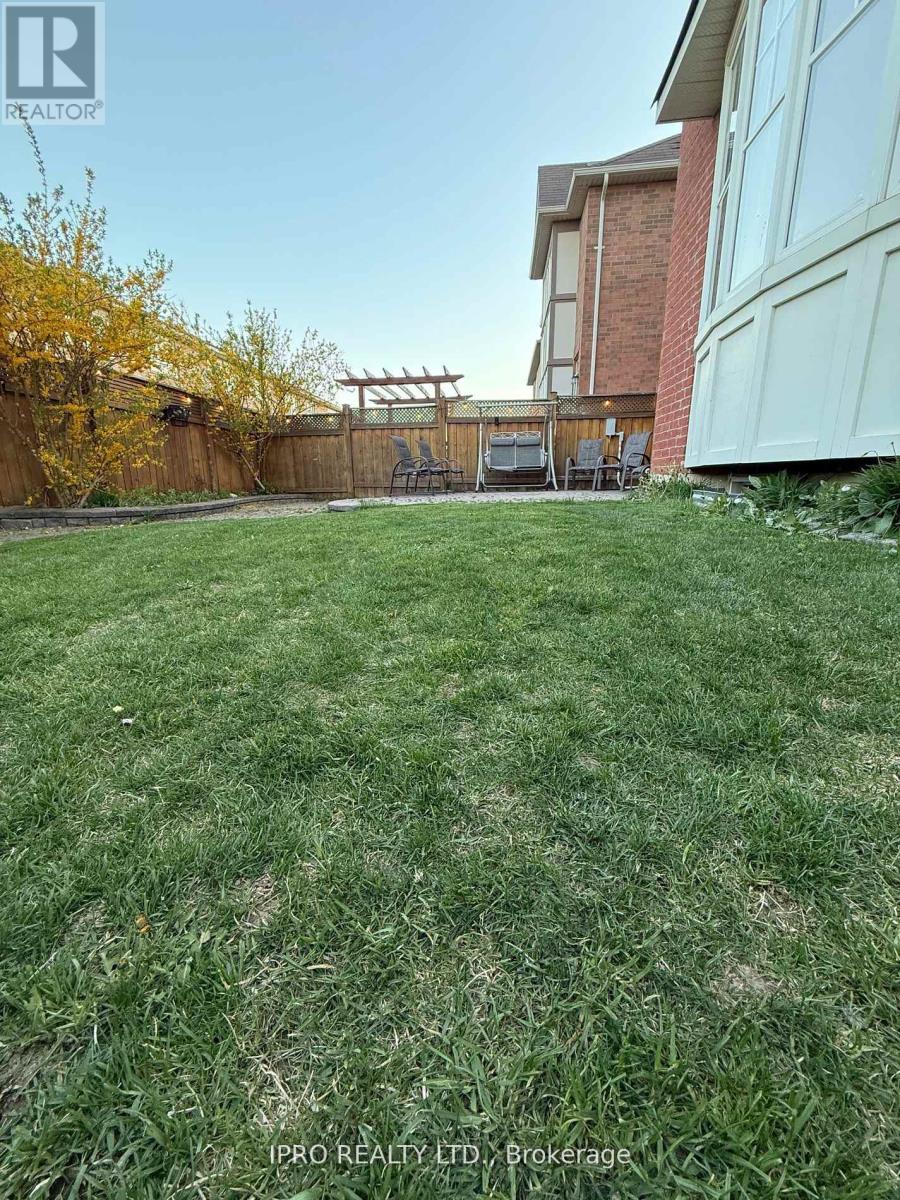 












730 BOLINGBROKE DRIVE

,
Milton (CO Coates),




Ontario
L9T6Z3


