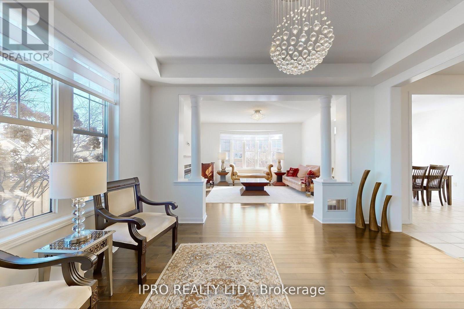 












730 BOLINGBROKE DRIVE

,
Milton (CO Coates),




Ontario
L9T6Z3

