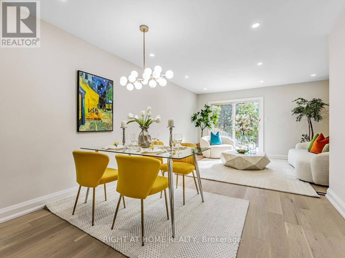 












2273 MUNN'S AVENUE

,
Oakville (RO River Oaks),




Ontario
L6H3M4

