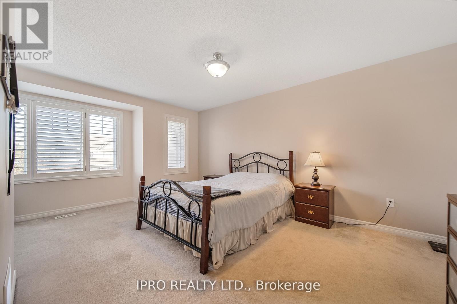 












8 ICEFALL ROAD

,
Caledon,




Ontario
L7C3T6

