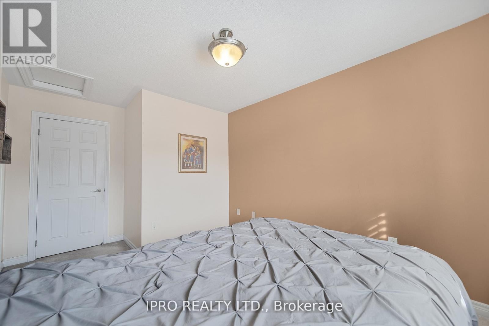 












8 ICEFALL ROAD

,
Caledon,




Ontario
L7C3T6

