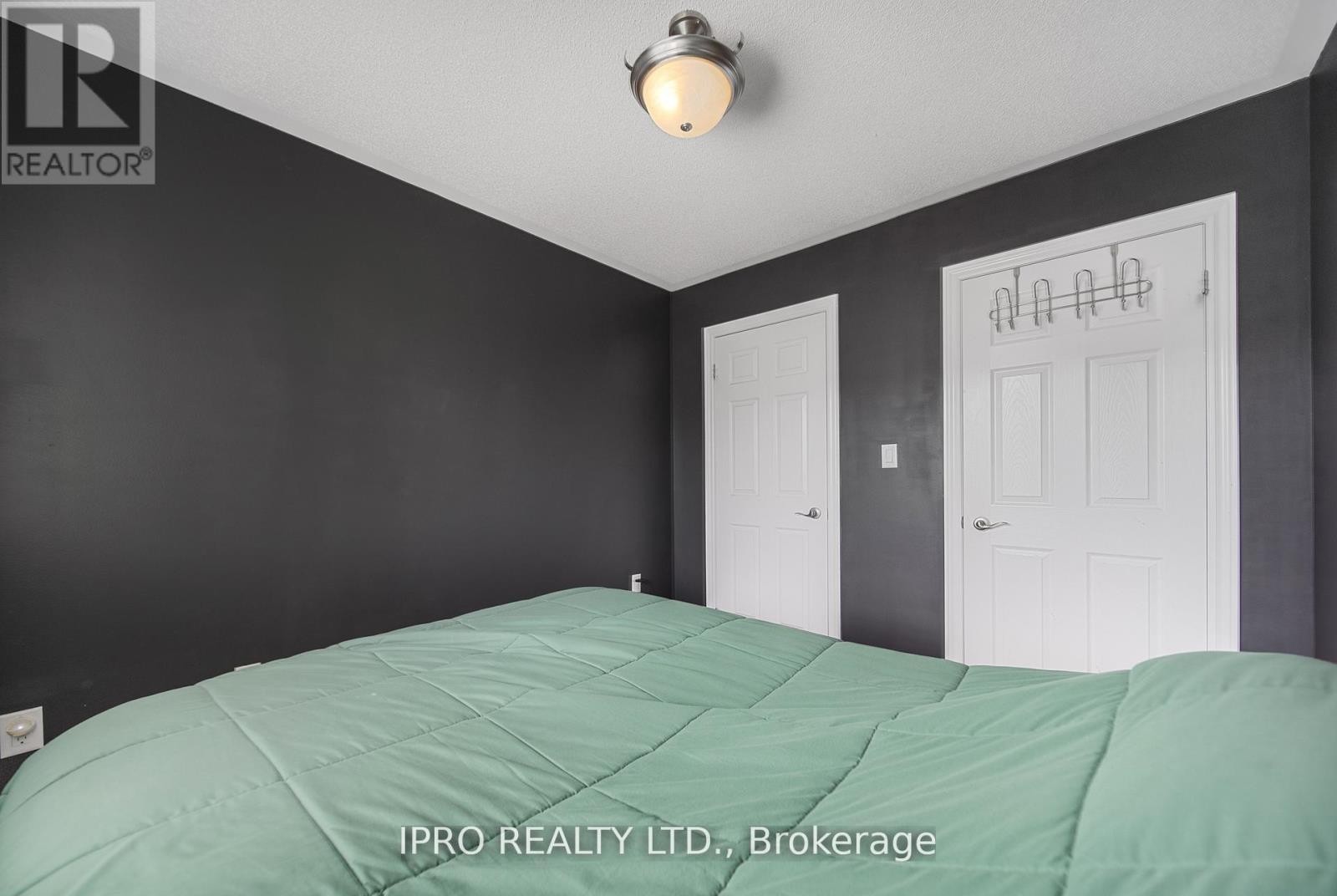 












8 ICEFALL ROAD

,
Caledon,




Ontario
L7C3T6

